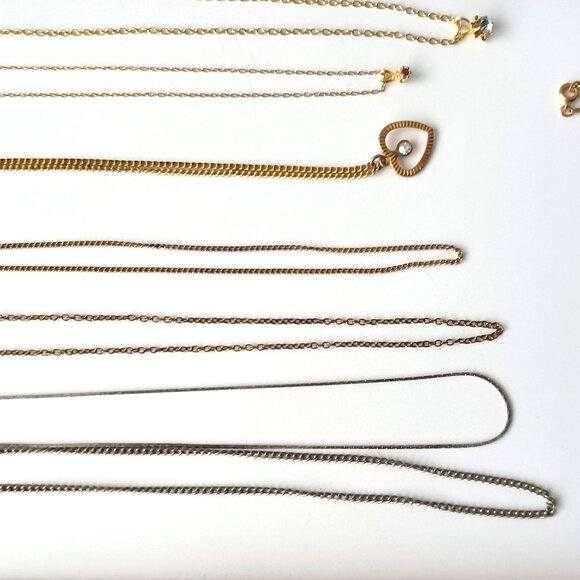 Lot of 12 Vintage Necklaces and 1 pair of Earrings - Picture 11 of 13